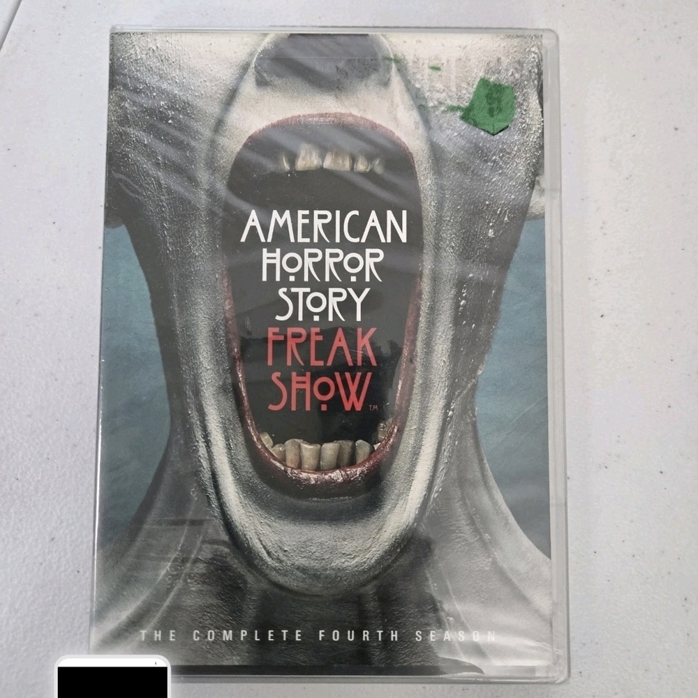 American Horror Story Bundle Seasons 1, 2 And 4 - Freak Show Factory Sealed - Picture 11 of 12